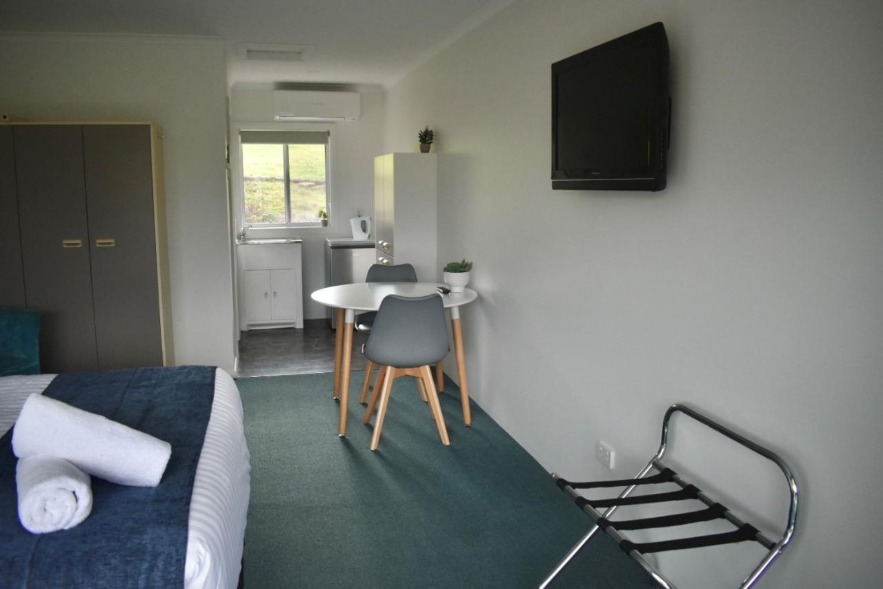 Kermandie Hotel Port Huon Exteriör bild