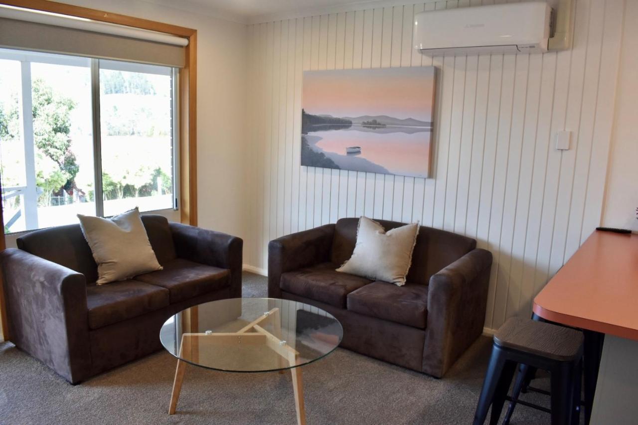 Kermandie Hotel Port Huon Exteriör bild